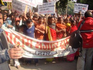 Almond worker strike 2009-12_2