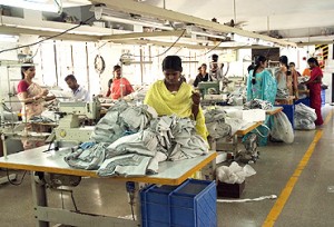 women_working_20080623_Tamilnadu