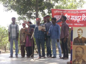 गोरखपुर में मज़दूर दिवस के अवसर पर सांस्‍कृतिक कार्यक्रम