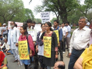 2014-05-11-DLI-Bhagana protest-4